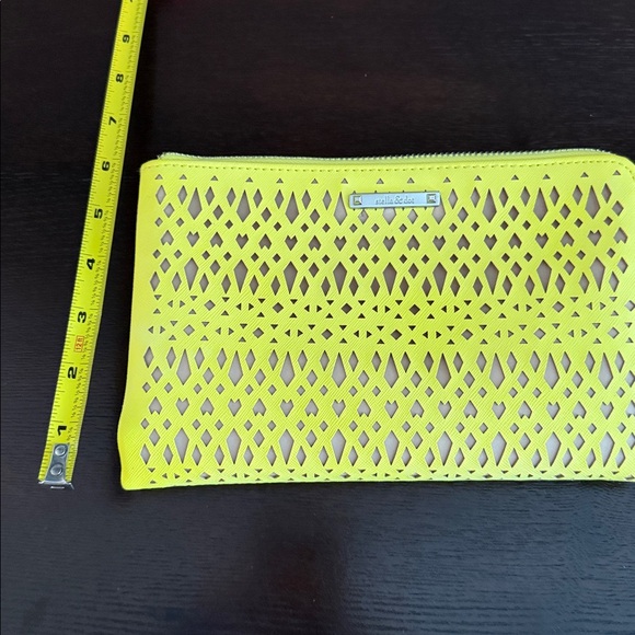 Stella and Dot Vibrant Yellow Cutout Clutch - Picture 8 of 8